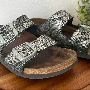 8-8.5 Birkenstock Arizona 2 Strap Sandal Shiny Rare Snakeskin Size 39 Snake Prin